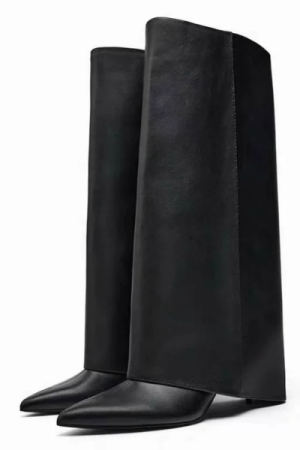 Bottes en cuir daim camel - image principale - chic bottes femme