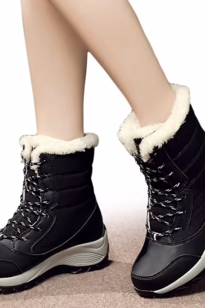 Bottes d'hiver femme doublées fourrure semelle plateforme antidérapante — vue principale