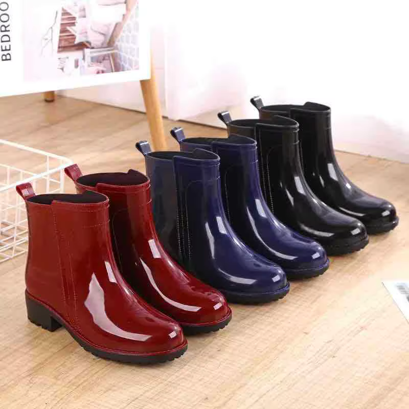 Bottes de pluie femme imperméables à talon bas count(title)% Bottes de pluie femme imperméables à talon bas — vue principale